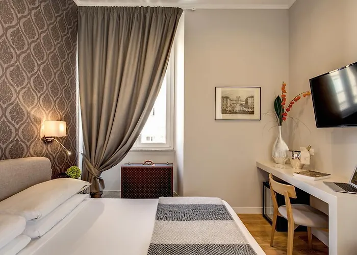 Konukevi The Club Navona 4*