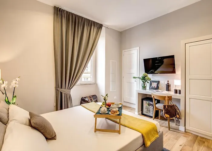 Konukevi The Club Navona 4*