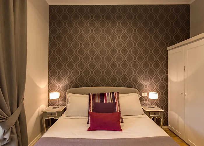 Konukevi The Club Navona 4*