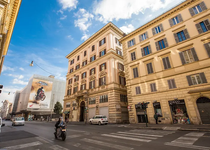 Konukevi The Club Navona 4*